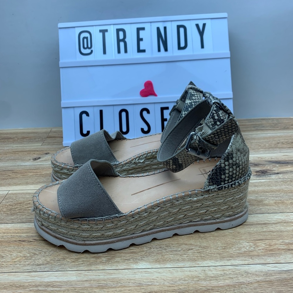 Dolce Vita
Larita Espadrille Platform Sandal - Picture 8 of 16